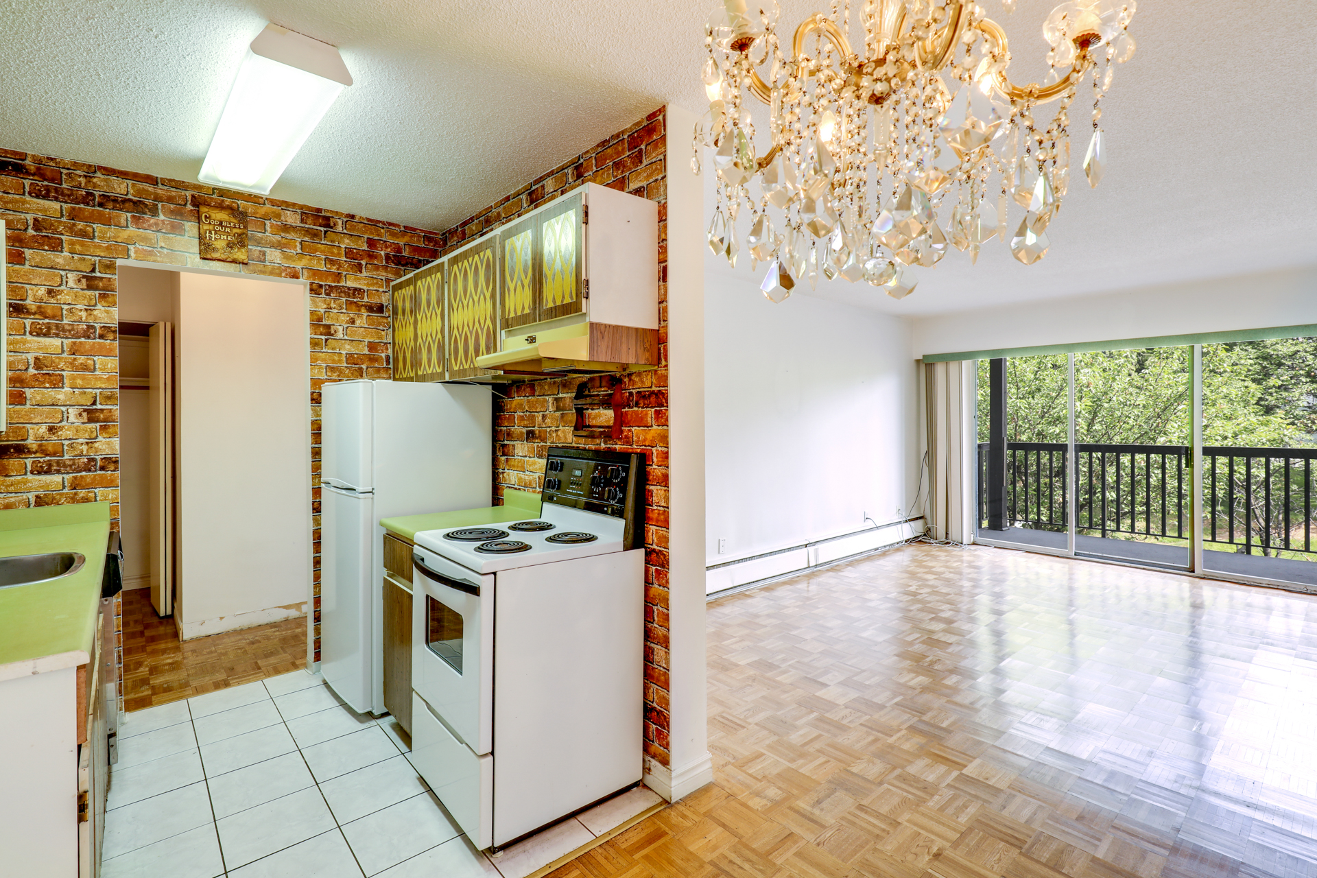 306 211 W 3rd Street, North Vancouver - For Sale | Image 2