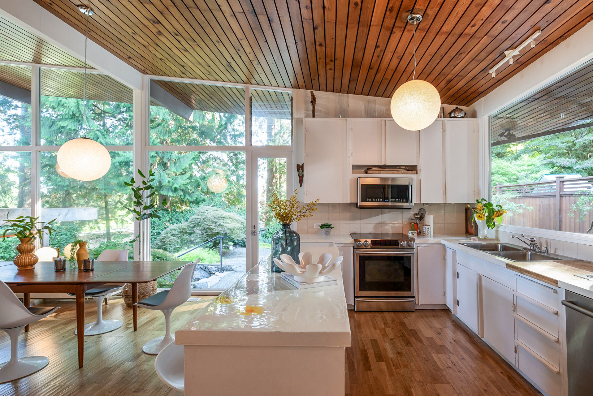 661 East Windsor Road, North Vancouver - sold west coast modern - photo 4