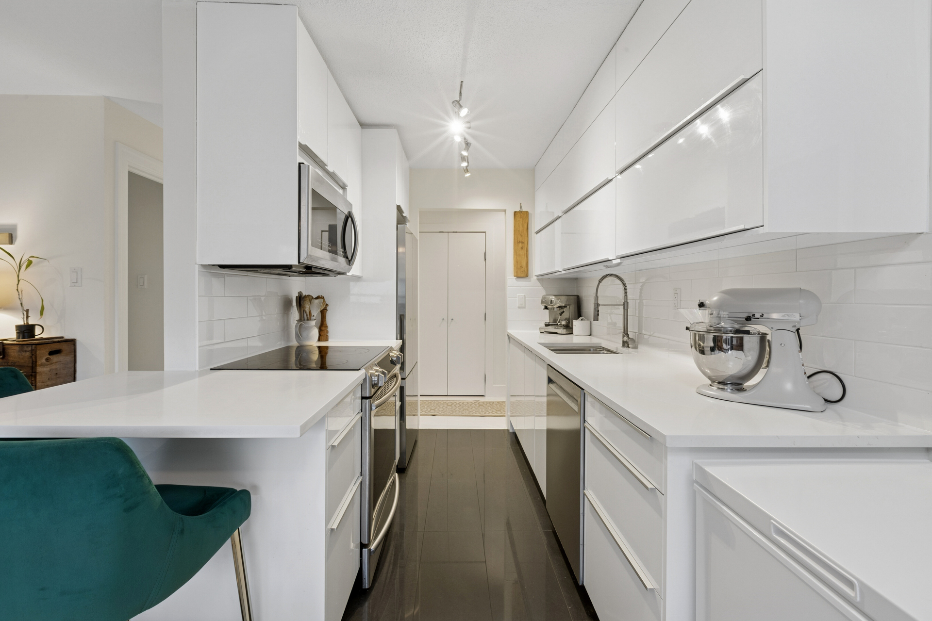 402 555 West 28th Street, North Vancouver, for sale - news image 6