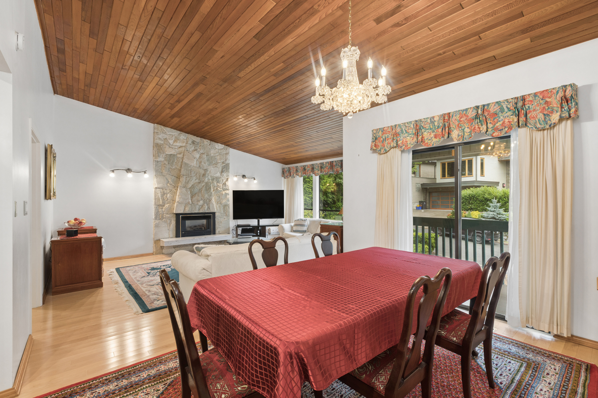 5609 White Pine Lane, North Vancouver, for sale - news image 3
