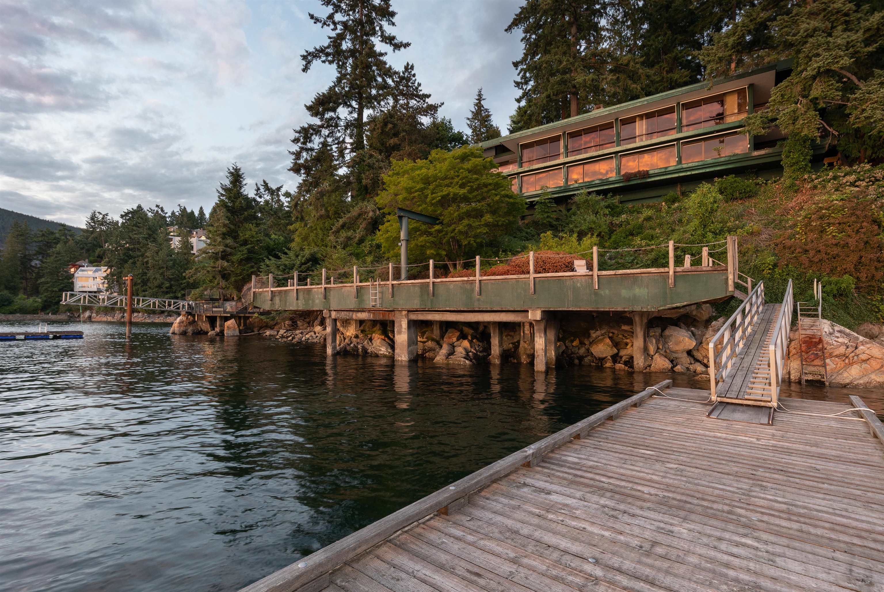 Top 10 west vancouver sales of 2025 - sale #4