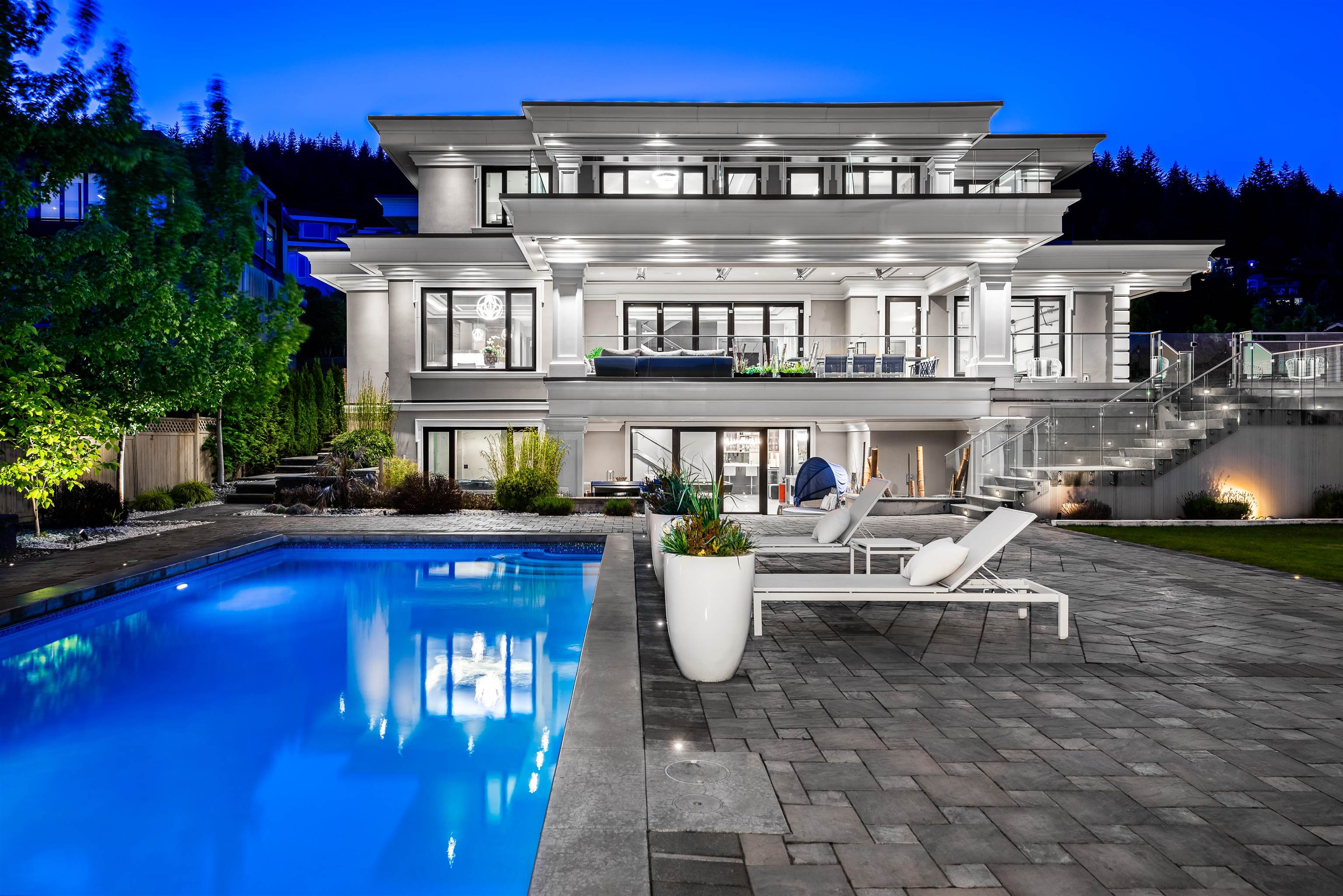 Top 10 west vancouver sales of 2025 - sale #9